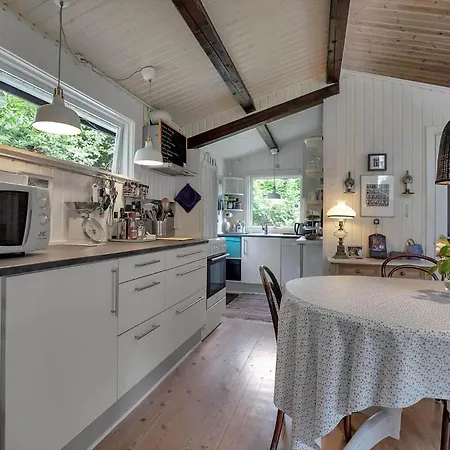 11854-nykobing-sj-bakkelodden-11 * Nyrup